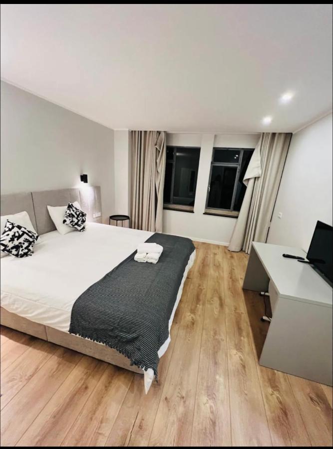 Apartamento Sociedade Farmaceutica Lisboa Exteriör bild